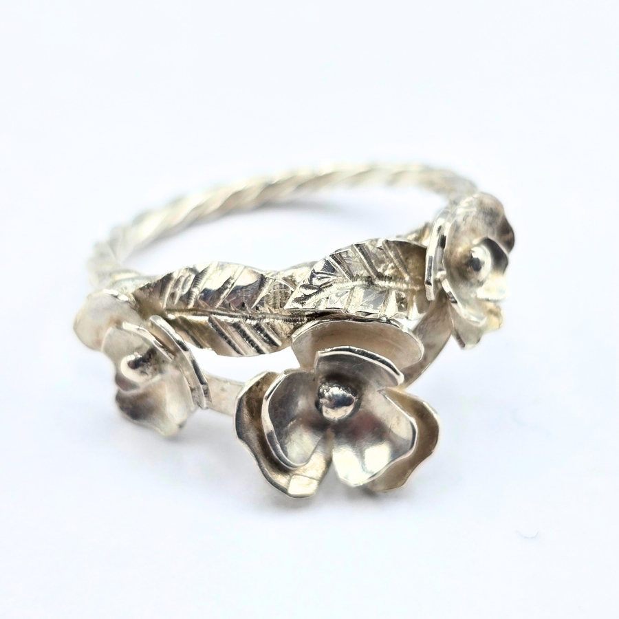 Product image of the Floras Crown Ring