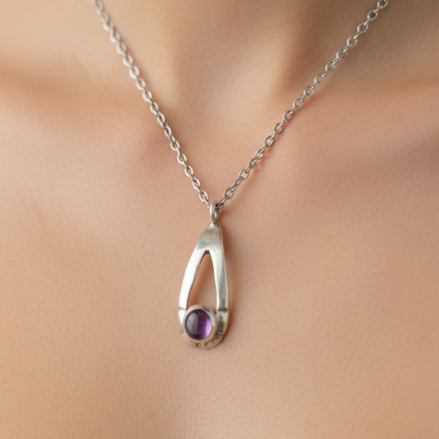 Close-up shoot of the Wisteria necklace
